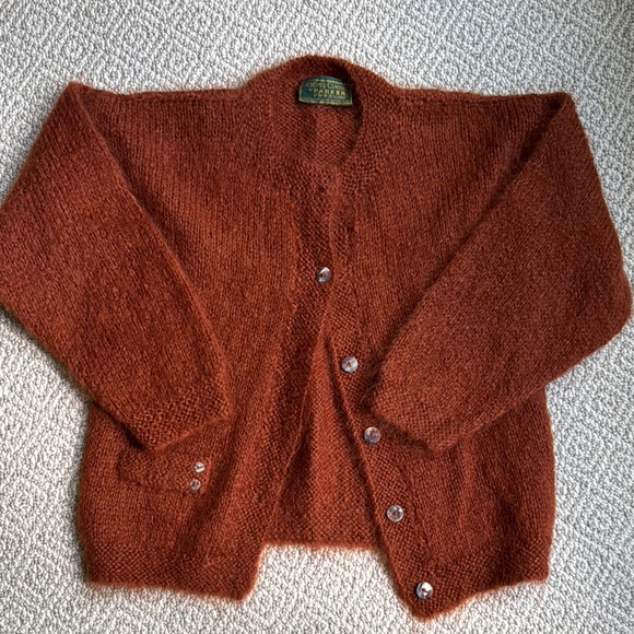 Vintage women’s Parker of New Zealand Designer Classics Cardigan in Rich Rust - Picture 1 of 12